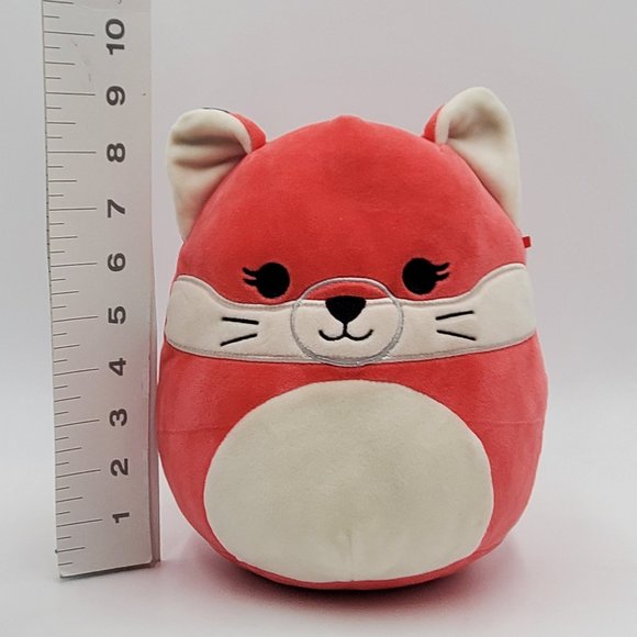 Squishmallows Fifi the Fox - Picture 10 of 15